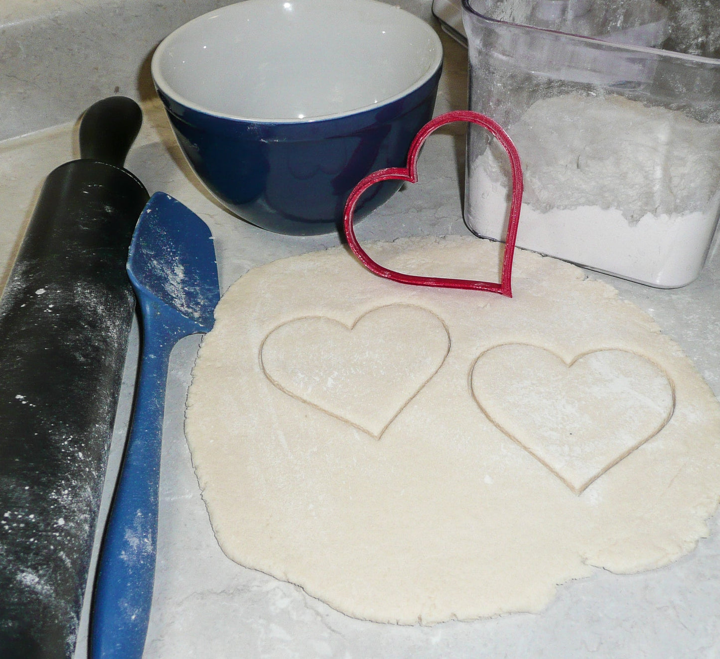 Love Bites Valentine Heart Shark Bite Set Of 3 Cookie Cutters USA PR1211