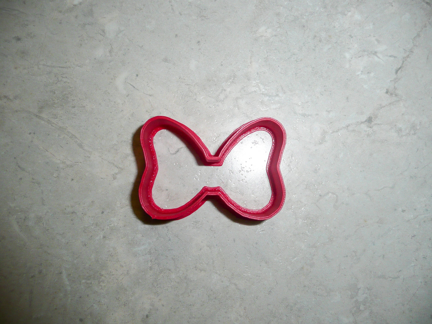 Minnie Mouse And Her Bow Cartoon Character Set Of 2 Cookie Cutters USA PR1539