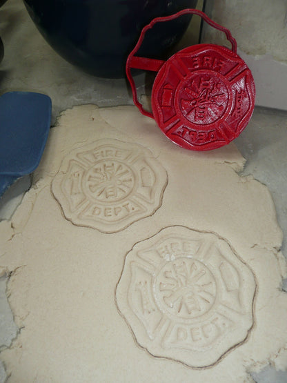 Fire Department Symbol Maltese Cross Set Of 2 Cookie Cutter and Stamp USA PR1570