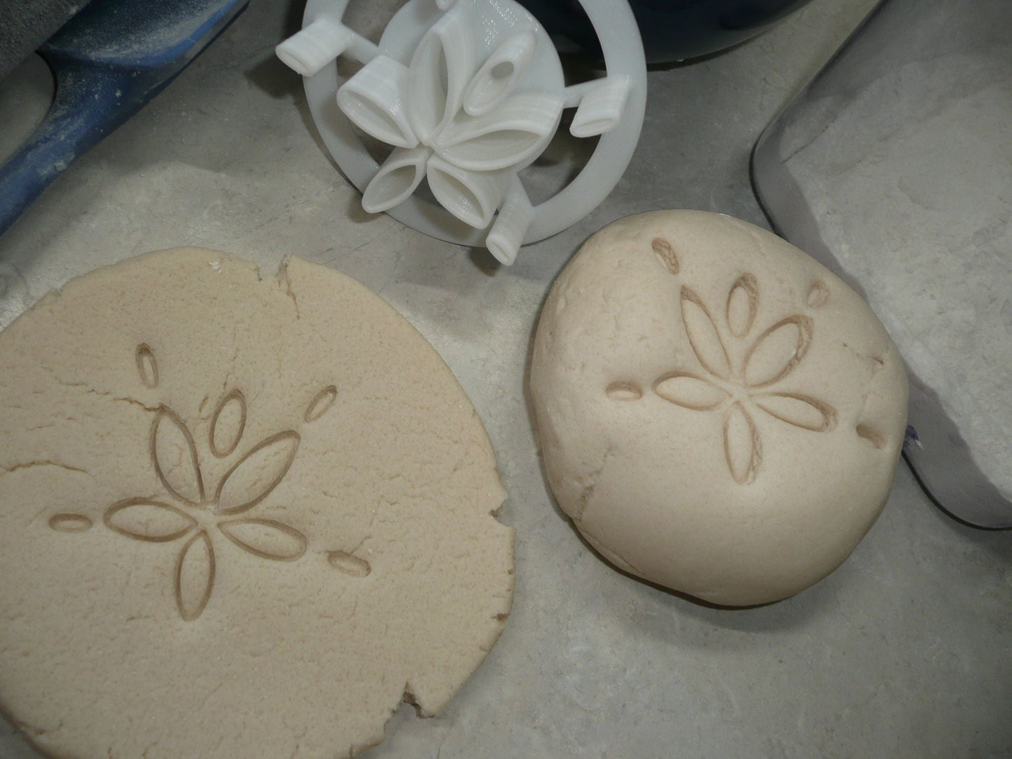 Sand Dollar Design Set Of 2 Sizes Concha Cutters Bread Stamps Made in USA PR1758