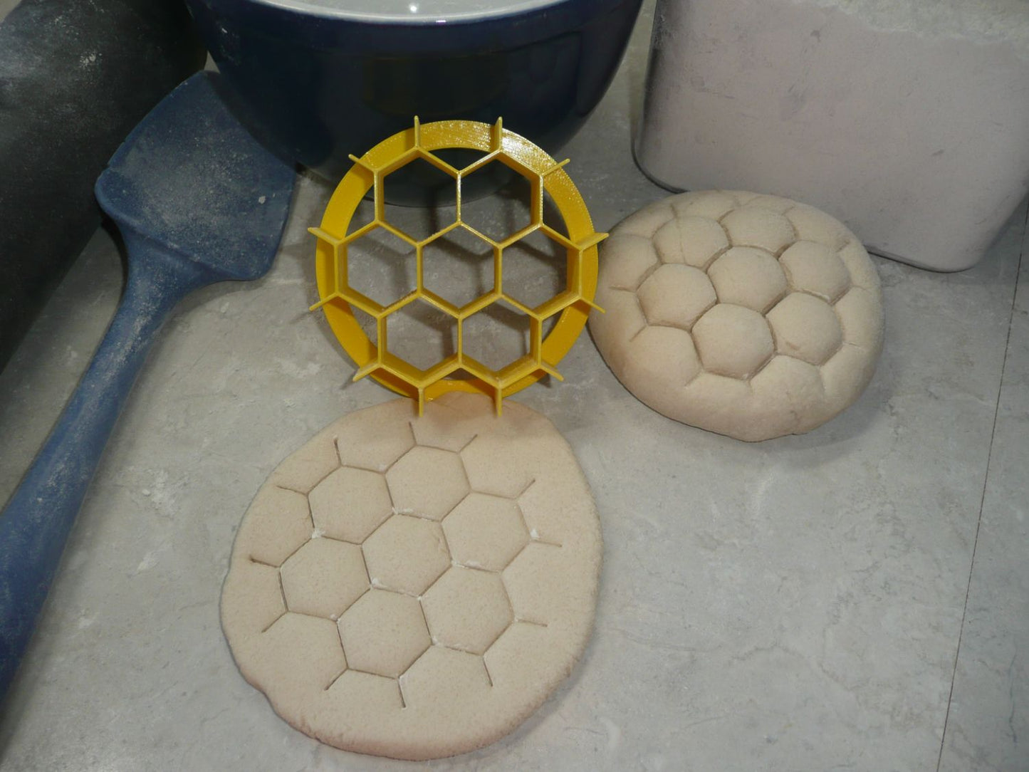 Honeycomb Set Of 2 Sizes Concha Cutters Bread Stamps Made in USA PR1776