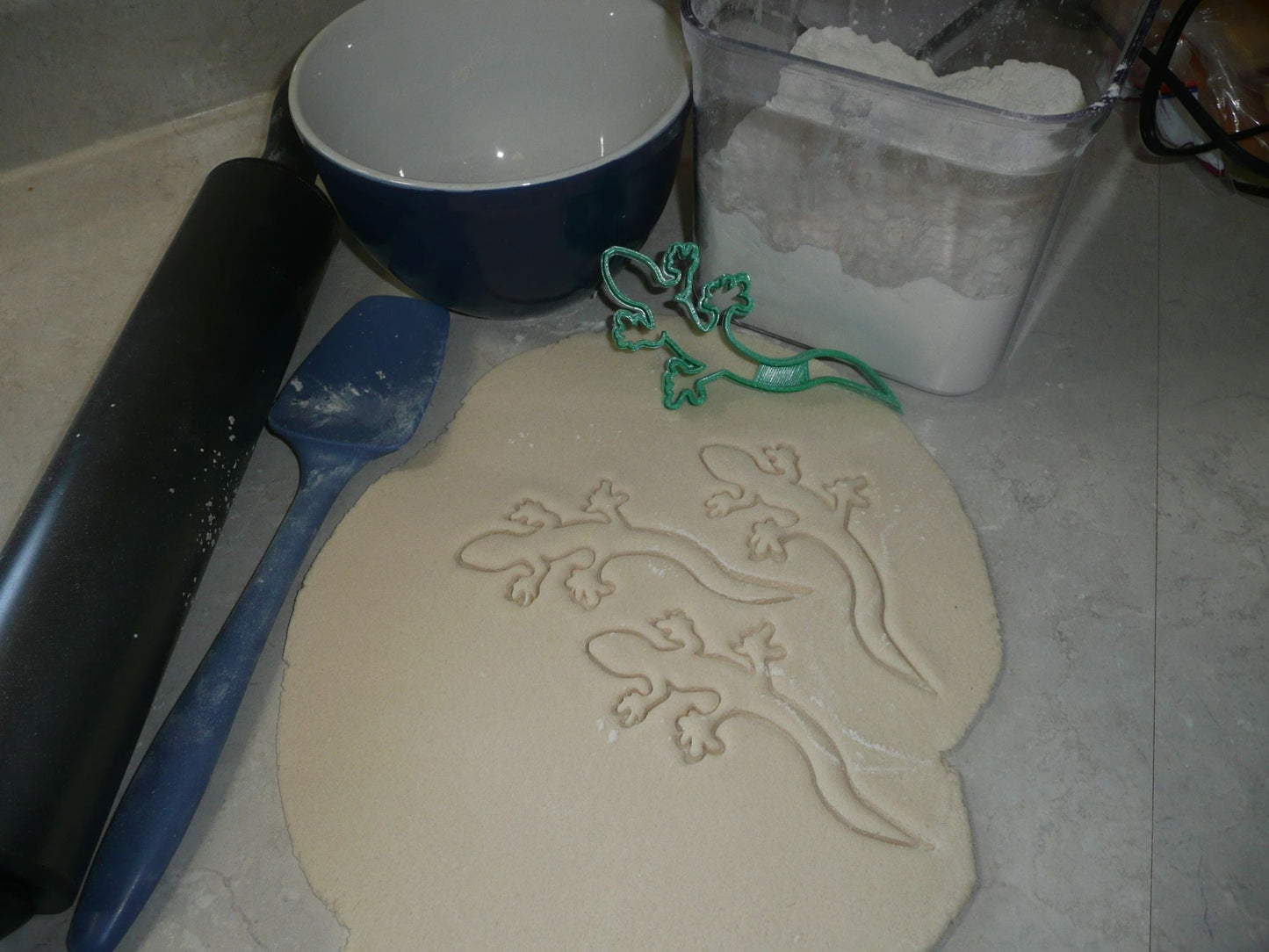 Gecko Lizard Outline Warm Climate Reptile Cookie Cutter Made In USA PR2145