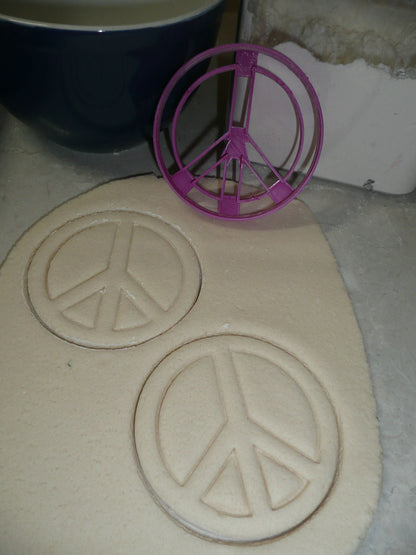 Peace Sign Symbol 1960s 1970s Retro Hippie Cookie Cutter USA PR2165