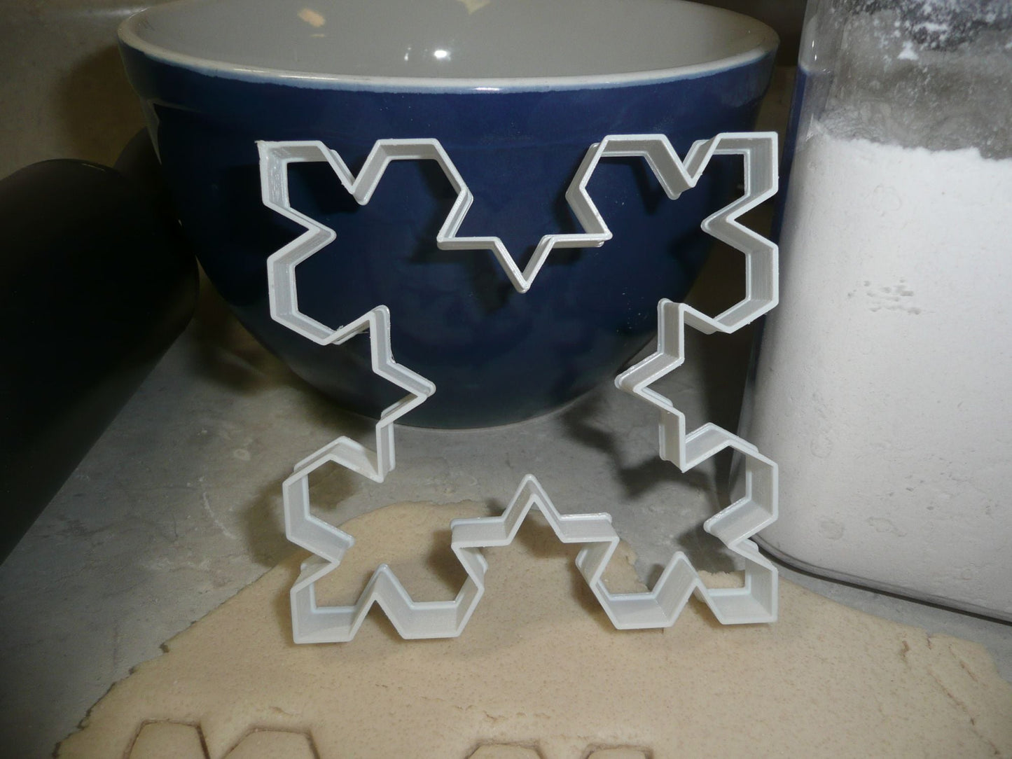 Snowflake Outline Koch Shape Winter Season Cookie Cutter USA PR2202