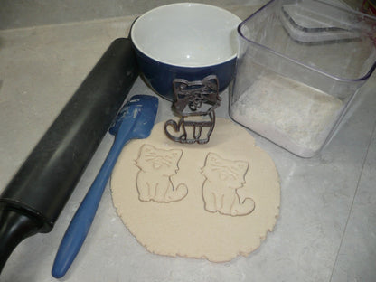 Yawning Smiling Cat Kitty Animal Cookie Cutter Made in USA PR2360