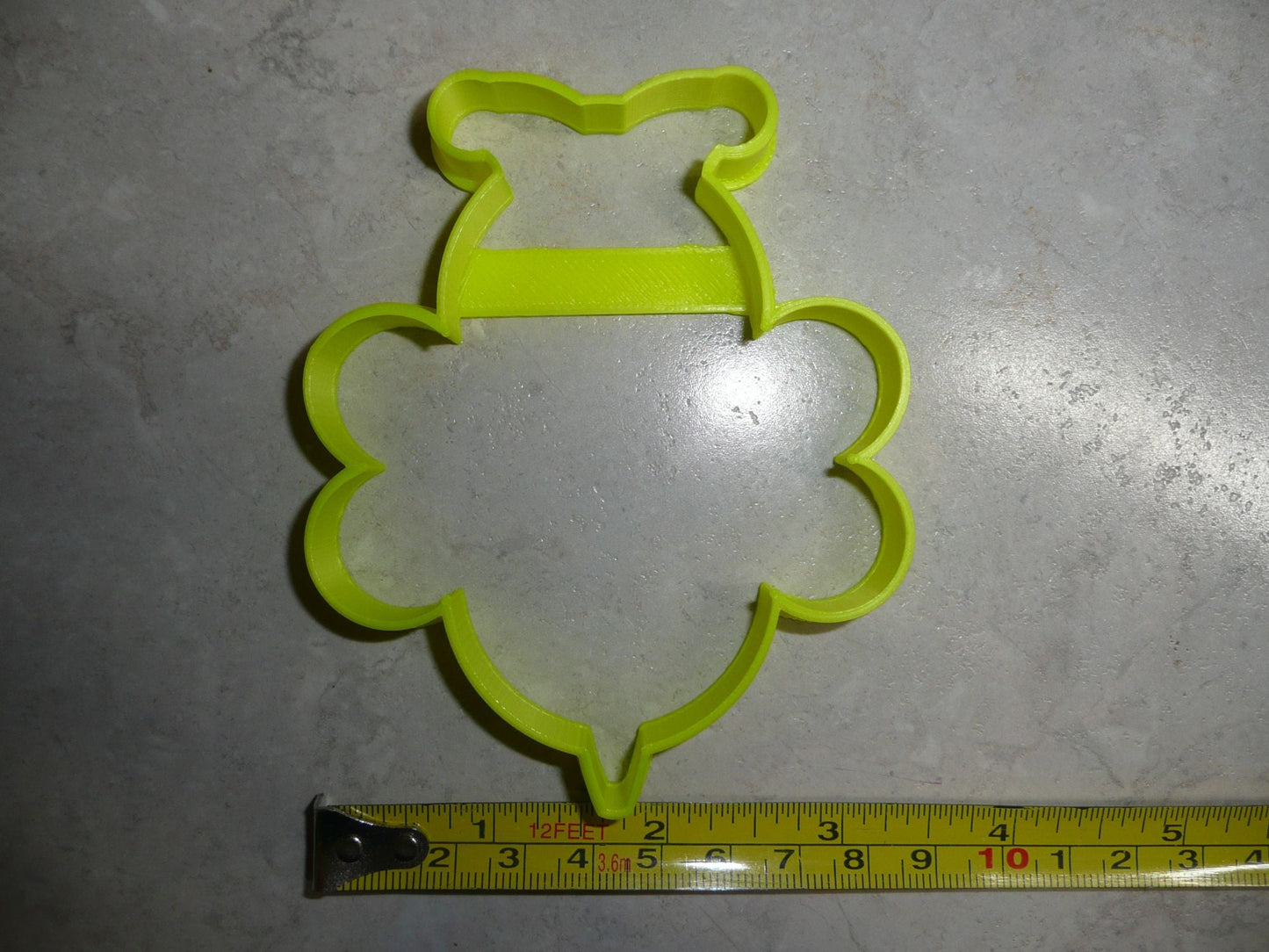Bee Outline Bumblebee Flying Insect Pollen Honey Cookie Cutter USA PR3363
