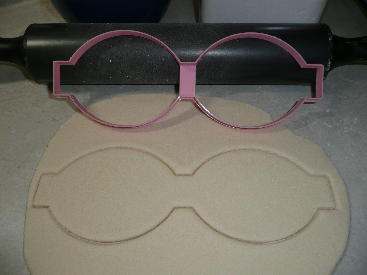 Full Size Cookie Cutter Bow Or 3D Fondant Cake Bow Baking Tool USA PR3371