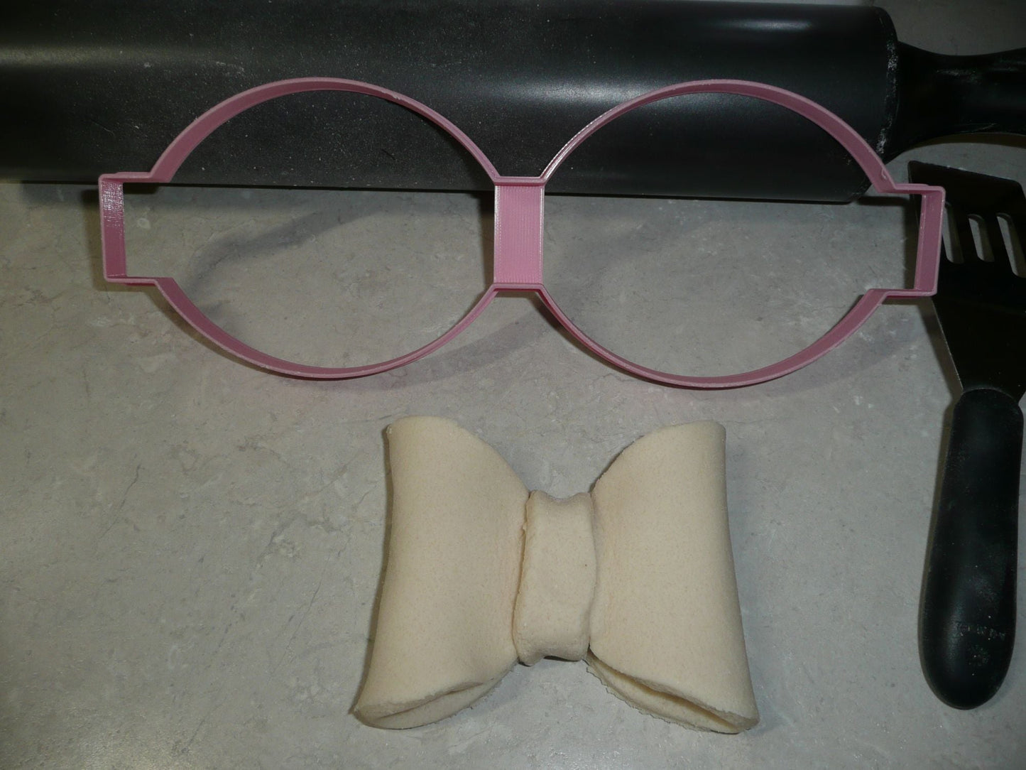 Full Size Cookie Cutter Bow Or 3D Fondant Cake Bow Baking Tool USA PR3371