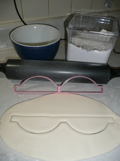 Half Size Cookie Cutter Bow Or 3D Fondant Cake Bow Baking Tool USA PR3372