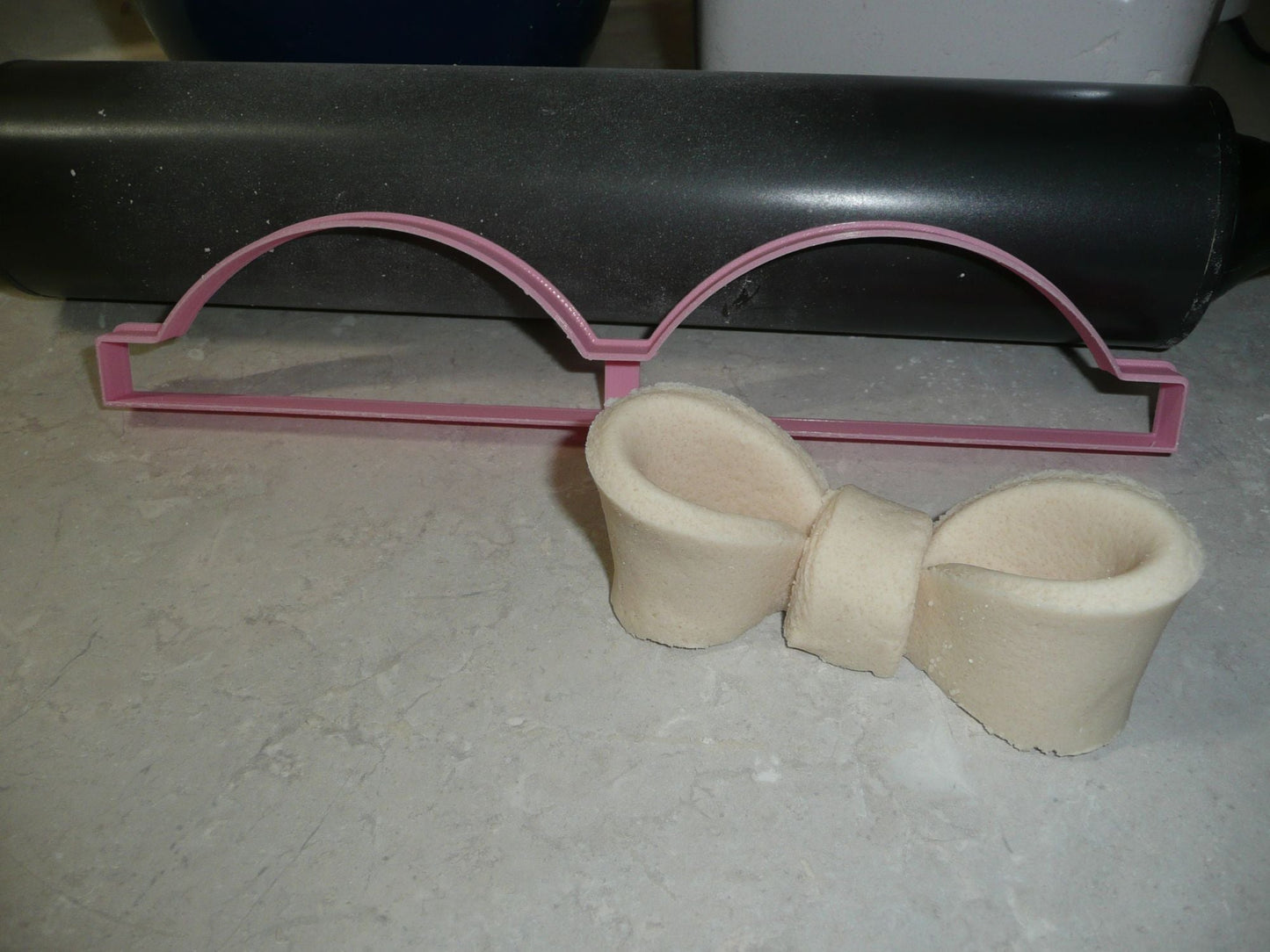 Half Size Cookie Cutter Bow Or 3D Fondant Cake Bow Baking Tool USA PR3372