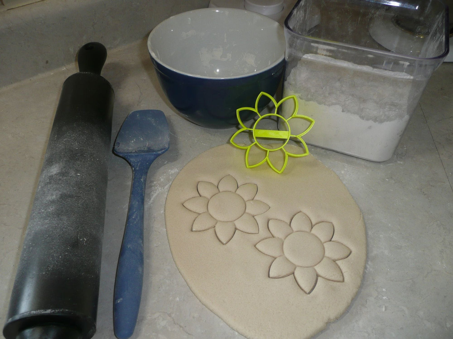 Flower 4 Sunflower Bloom Flowers Cookie Cutter Baking Tool USA PR3463