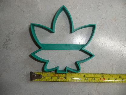 Cannabis Marijuana Leaf Smooth Edge Cookie Cutter Made in USA PR3472