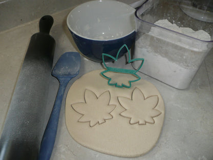 Cannabis Marijuana Leaf Smooth Edge Cookie Cutter Made in USA PR3472