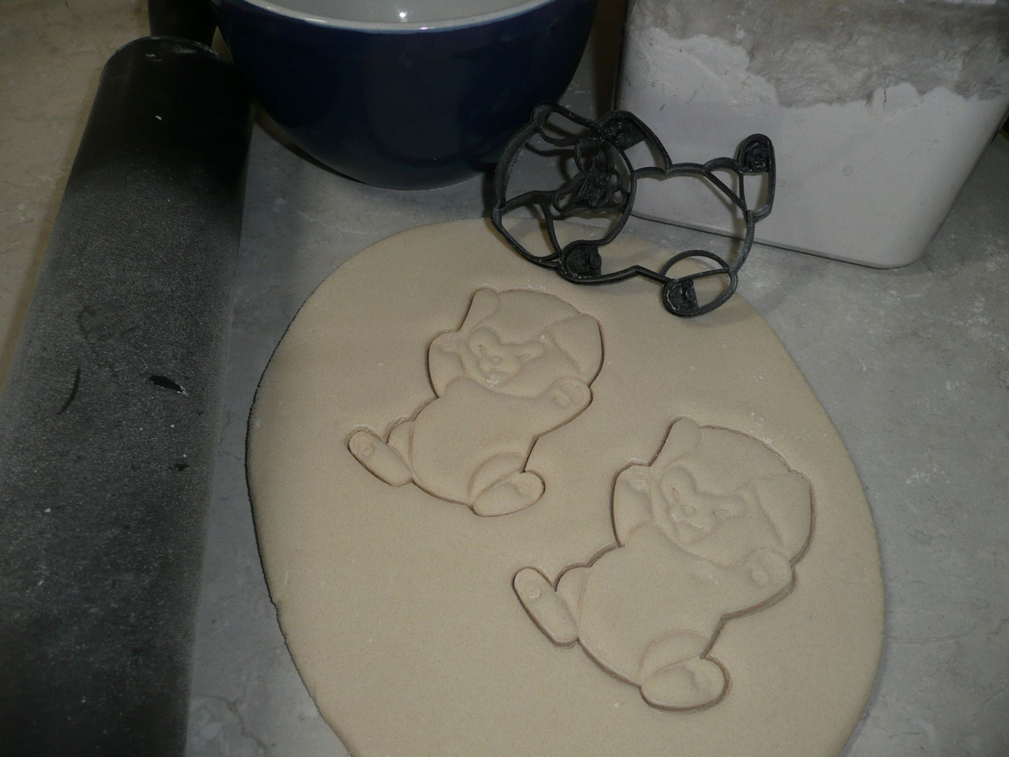Shy Little Kitten Childrens Book Character Cookie Cutter Baking Tool USA PR3484