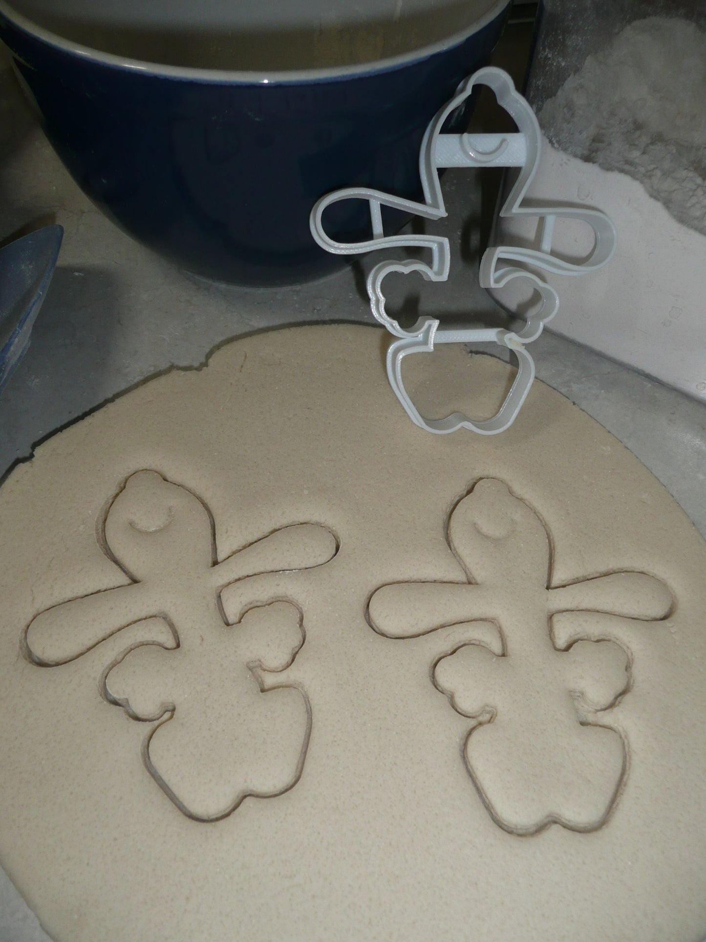 Snoopy Dancing Charlie Brown Pet Beagle Peanuts Comics Cookie Cutter USA PR3493