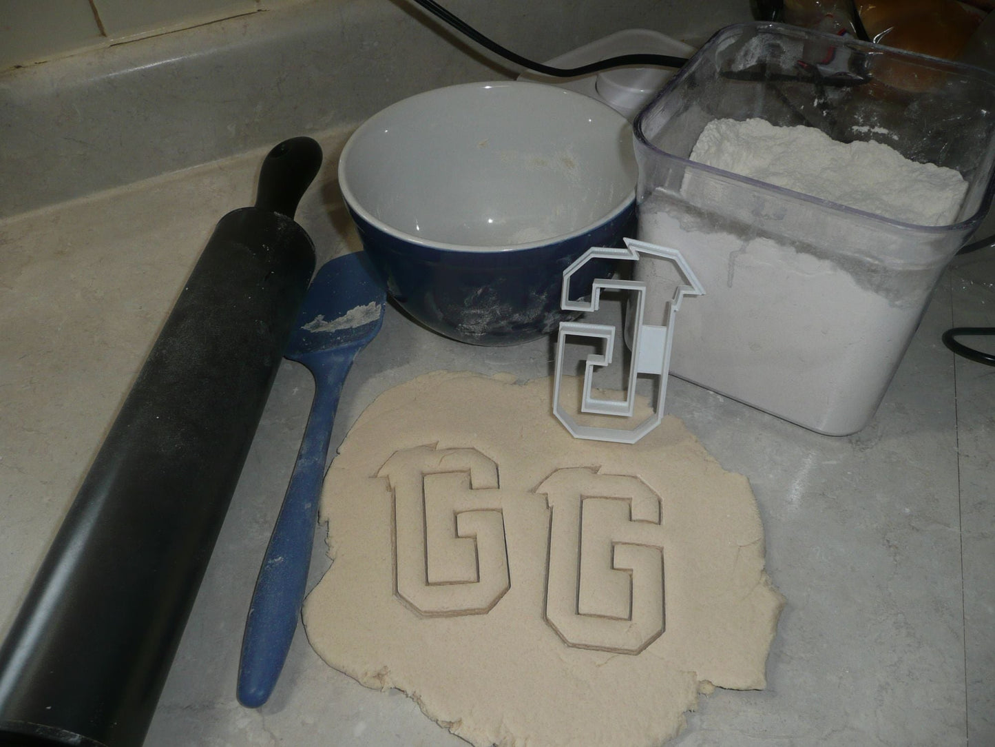 Block Letter G with Graduation Cap School Cookie Cutter USA PR3728