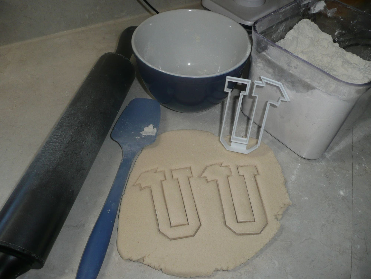 Block Letter U with Graduation Cap School Cookie Cutter USA PR3742