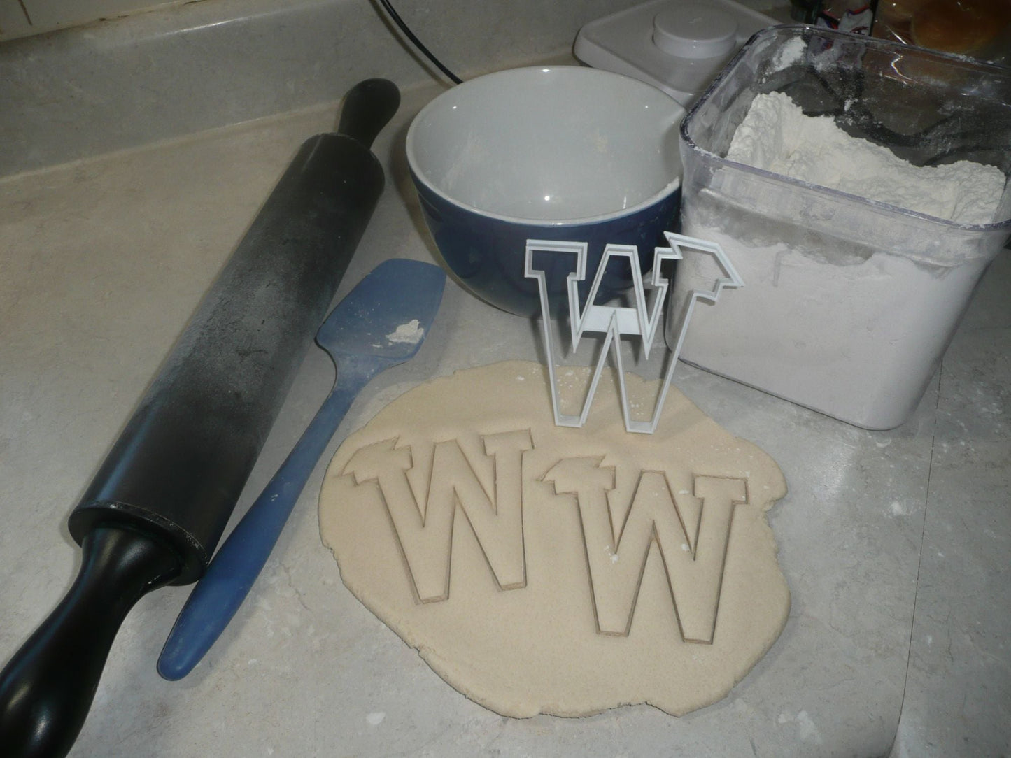 Block Letter W with Graduation Cap School Cookie Cutter USA PR3744