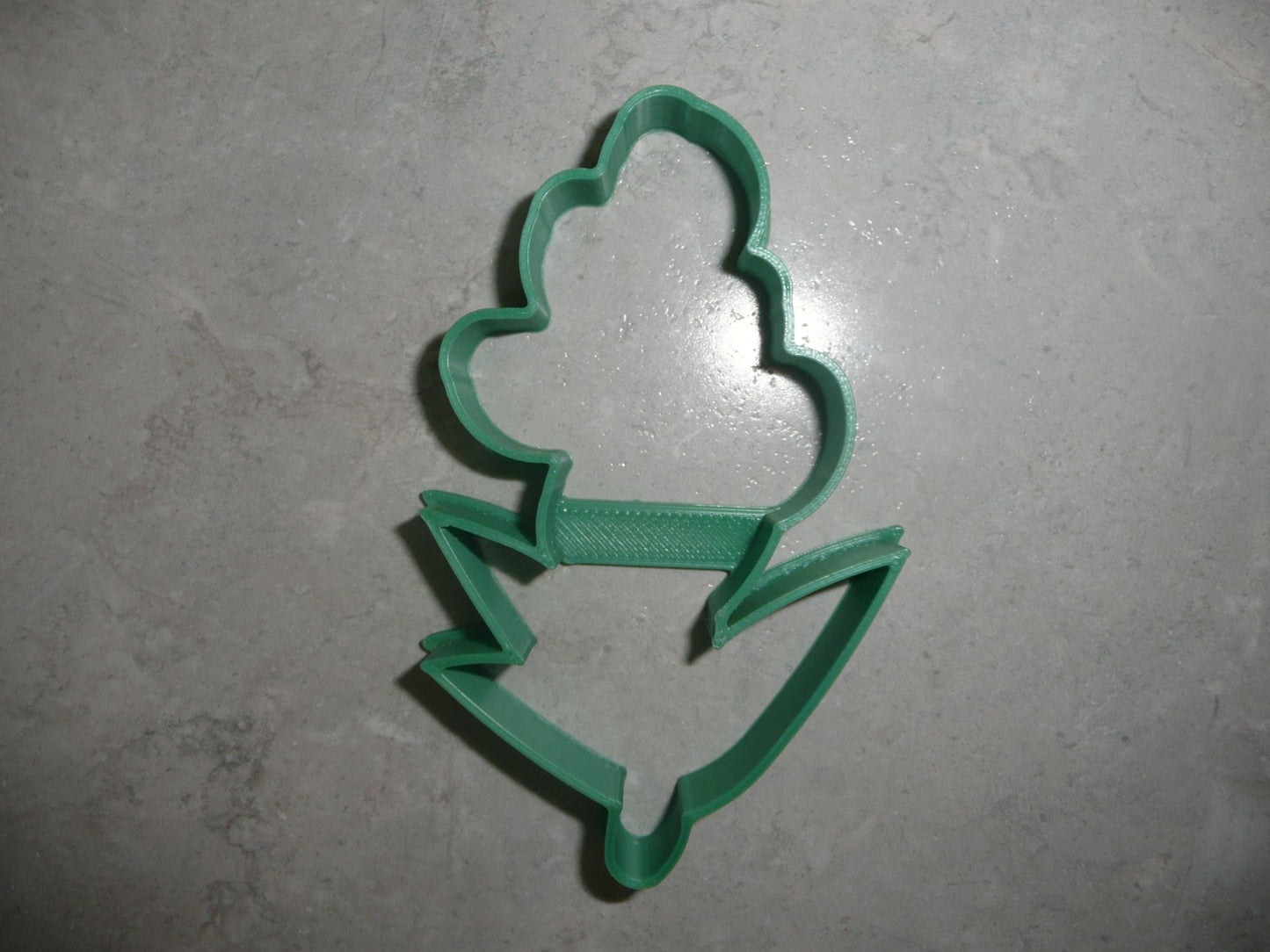 6x Nightshade Spring Leaf Fondant Cutter Cupcake Topper 1.75 IN USA FD3763