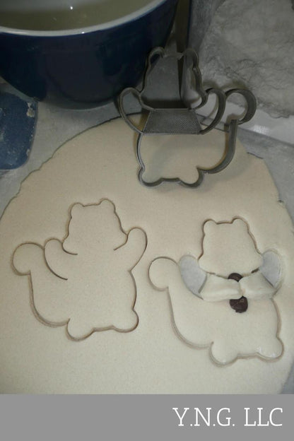 Squirrel Hugging Nut Arms Hug Cute Animal Cookie Cutter Baking Tool USA PR3769