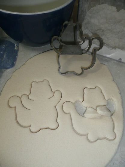 Squirrel Hugging Nut Arms Hug Cute Animal Cookie Cutter Baking Tool USA PR3769