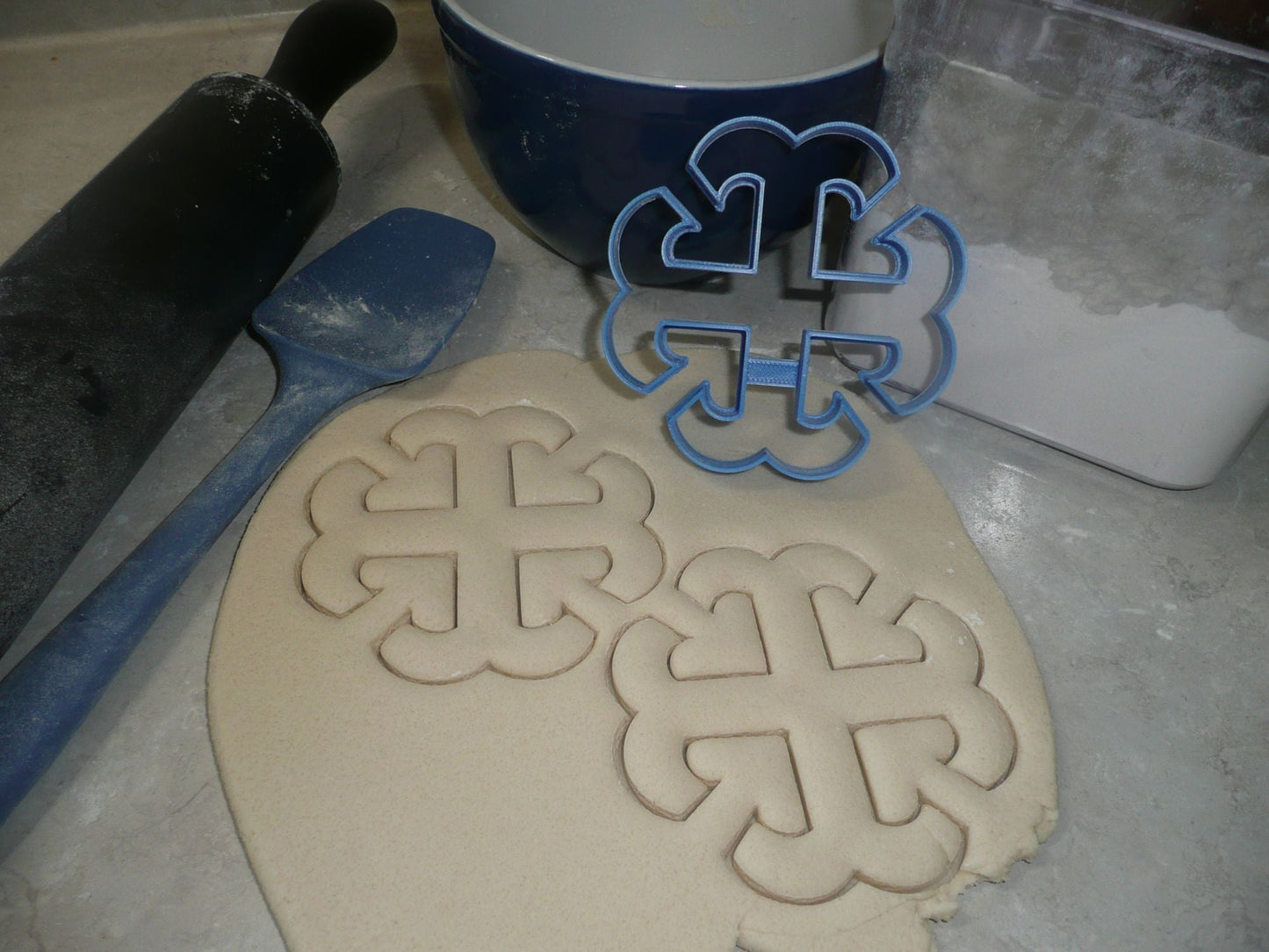 French Cross Outline 4.25 Inch Sacred Religious Symbol Cookie Cutter USA PR3838