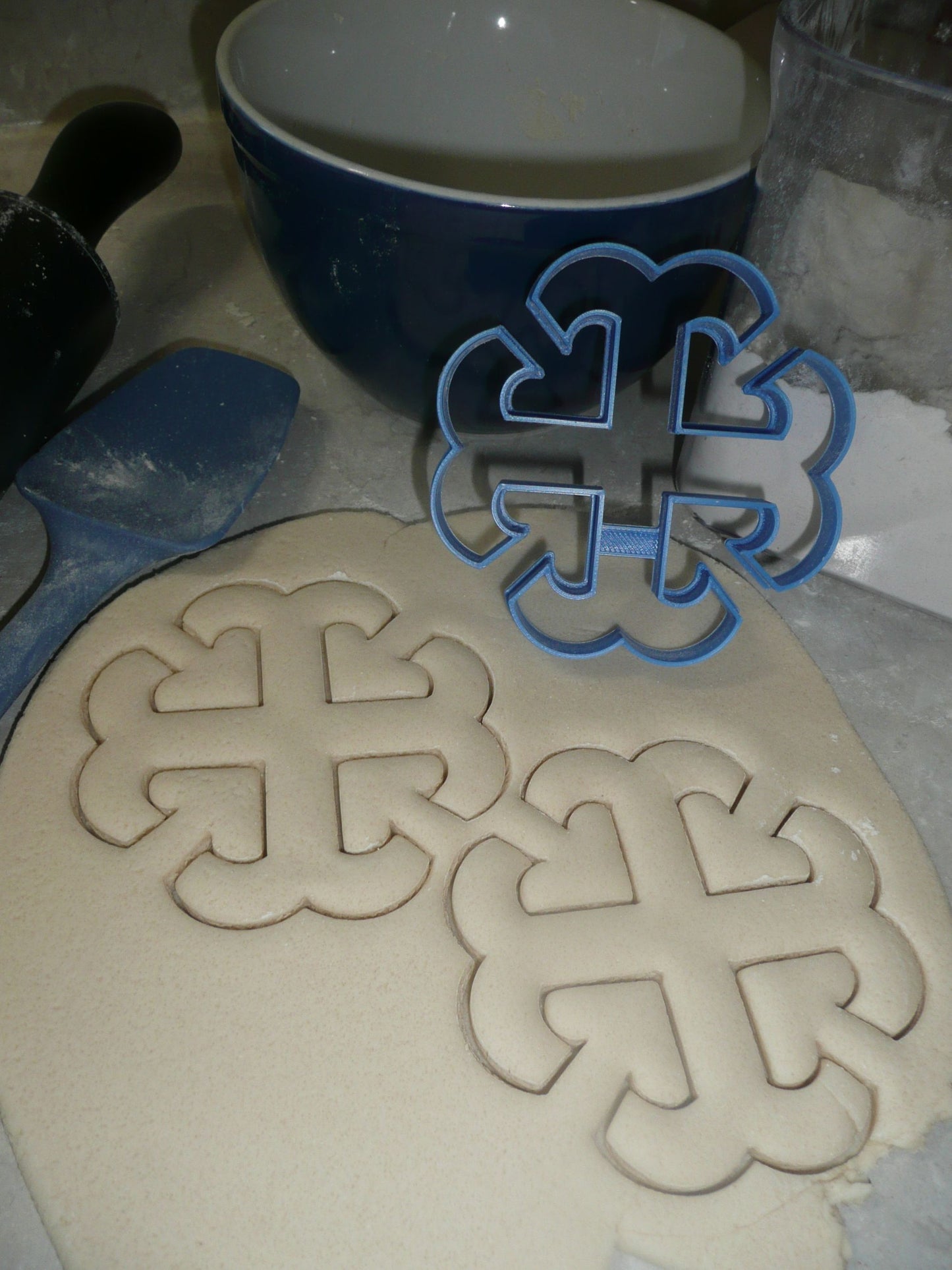 French Cross Outline 4.25 Inch Sacred Religious Symbol Cookie Cutter USA PR3838