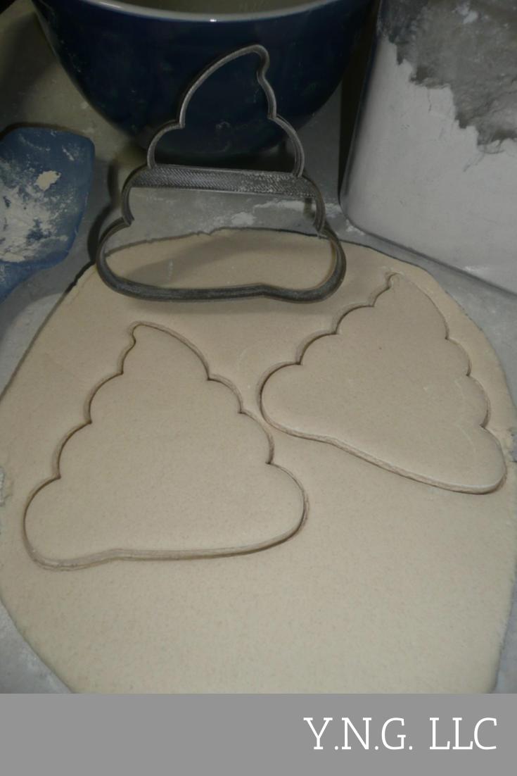 Poo Swirl Poop Pile Emoji Cartoon Message Outline Cookie Cutter USA PR3856