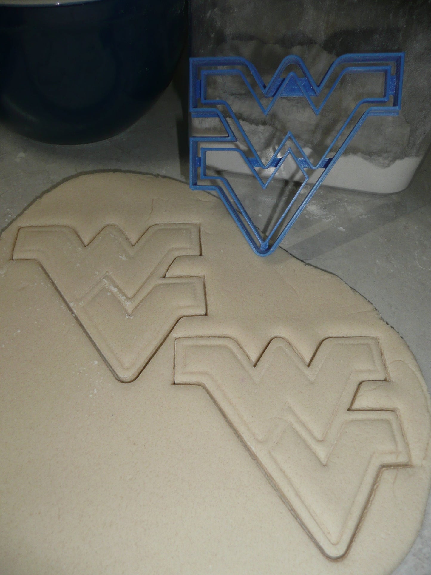 West Virginia University WVU WV Letters Cookie Cutter USA PR3884