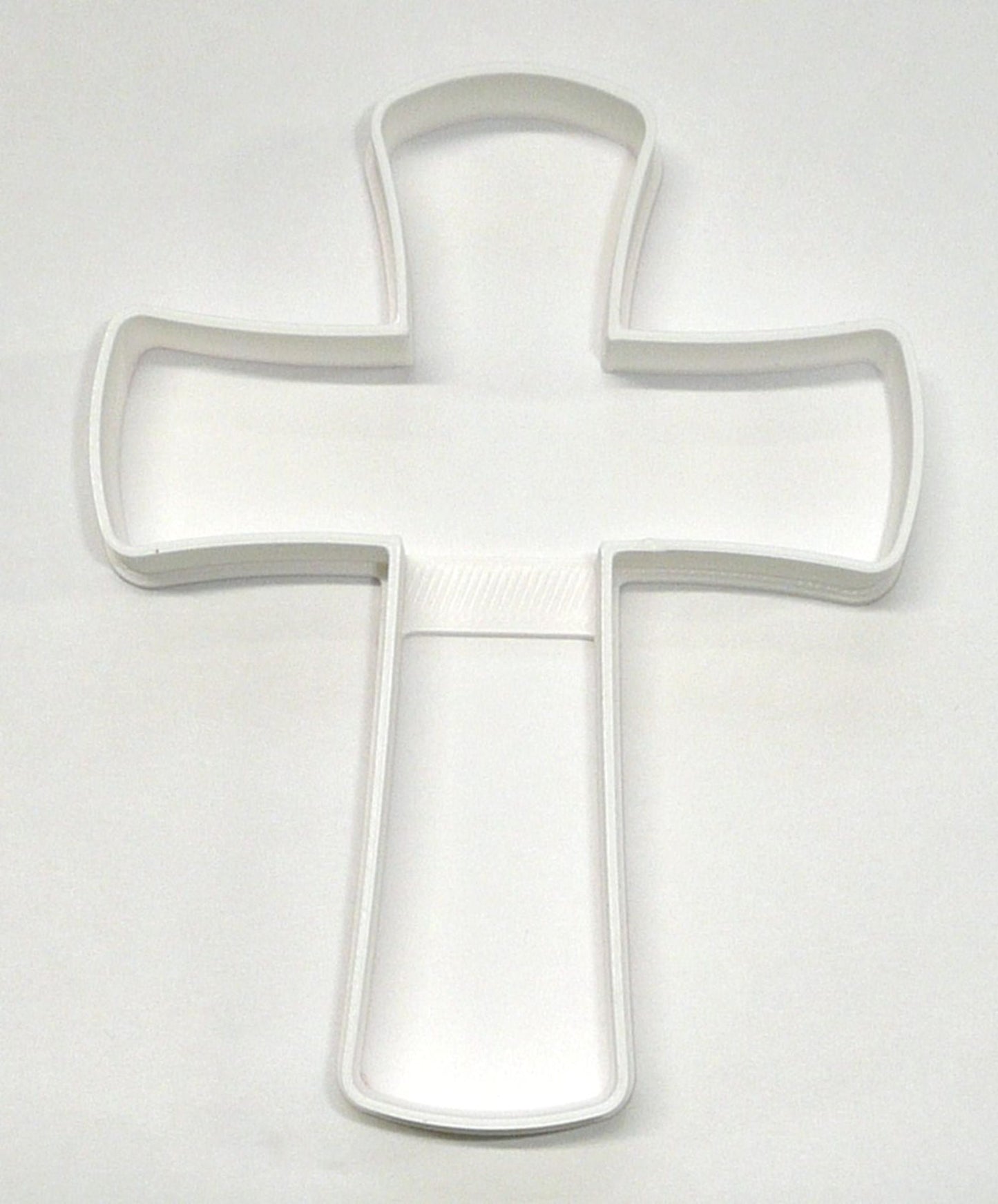 Cross Outline Flared Ends Pattee Style Cookie Cutter USA PR4272