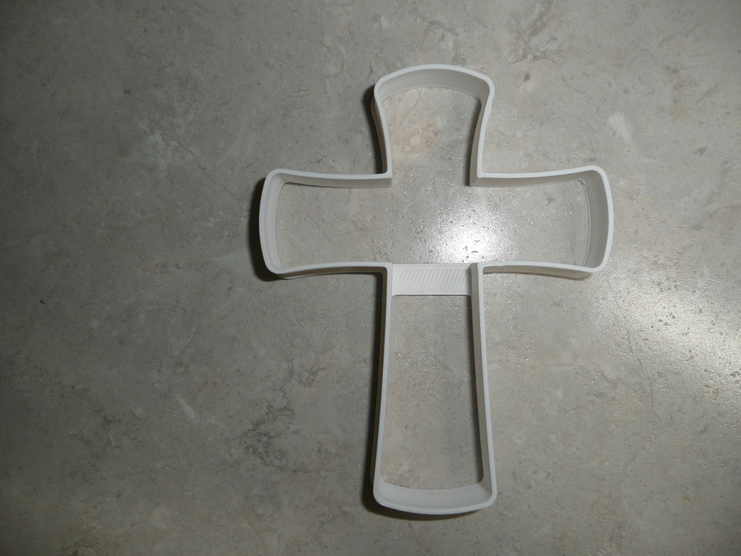 Cross Outline Flared Ends Pattee Style Cookie Cutter USA PR4272