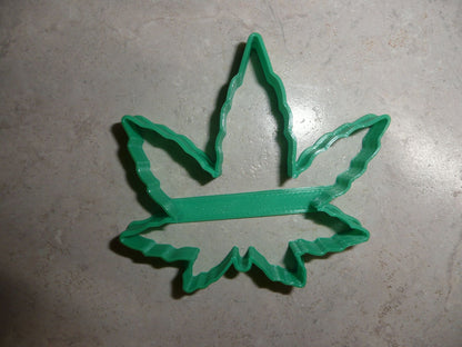 Cannabis Marijuana Hemp Fan Leaf 3 Inch Outline Cookie Cutter USA PR4294