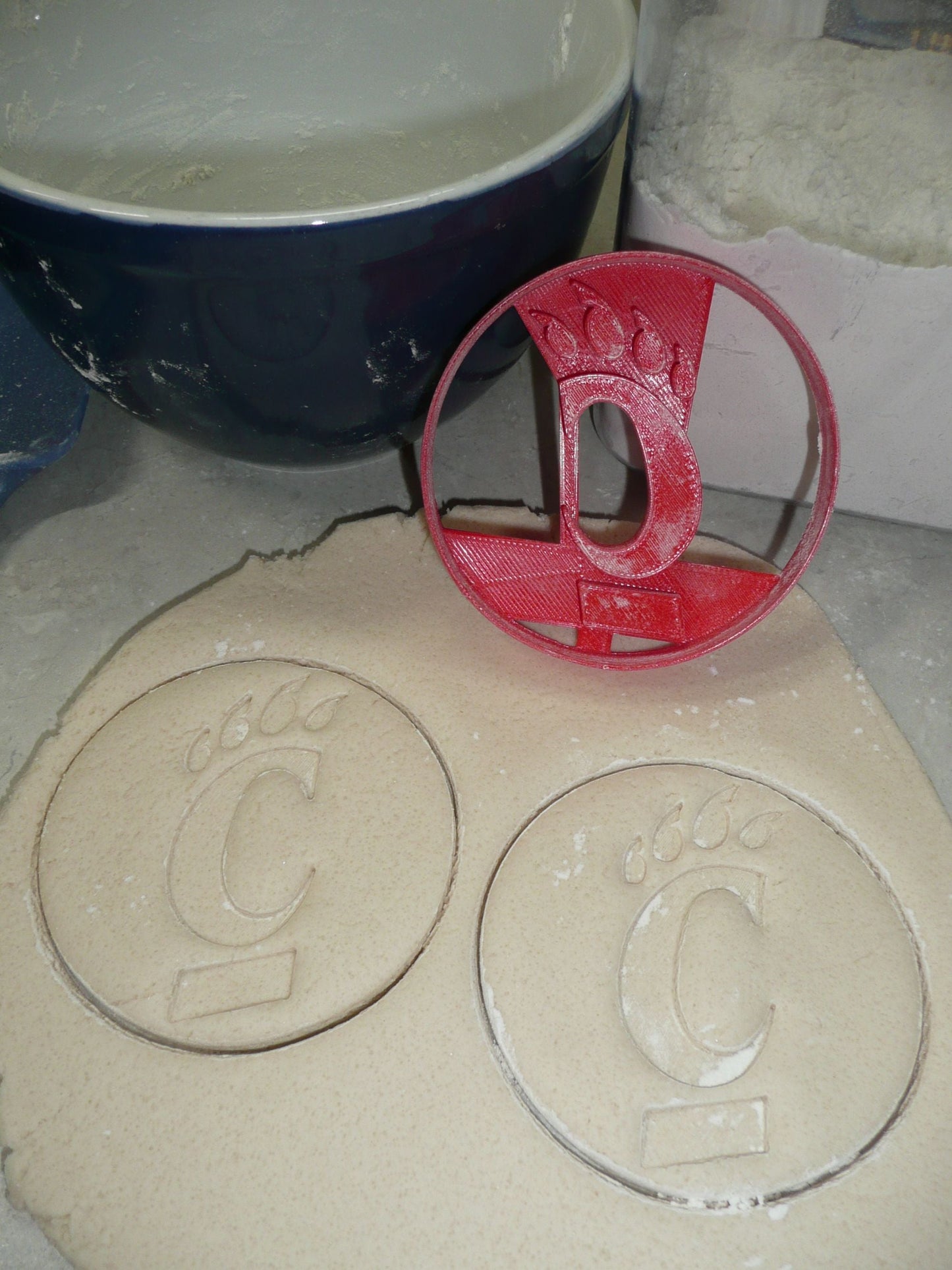 University of Cincinnati C Letter Ohio College Cookie Cutter USA PR4306