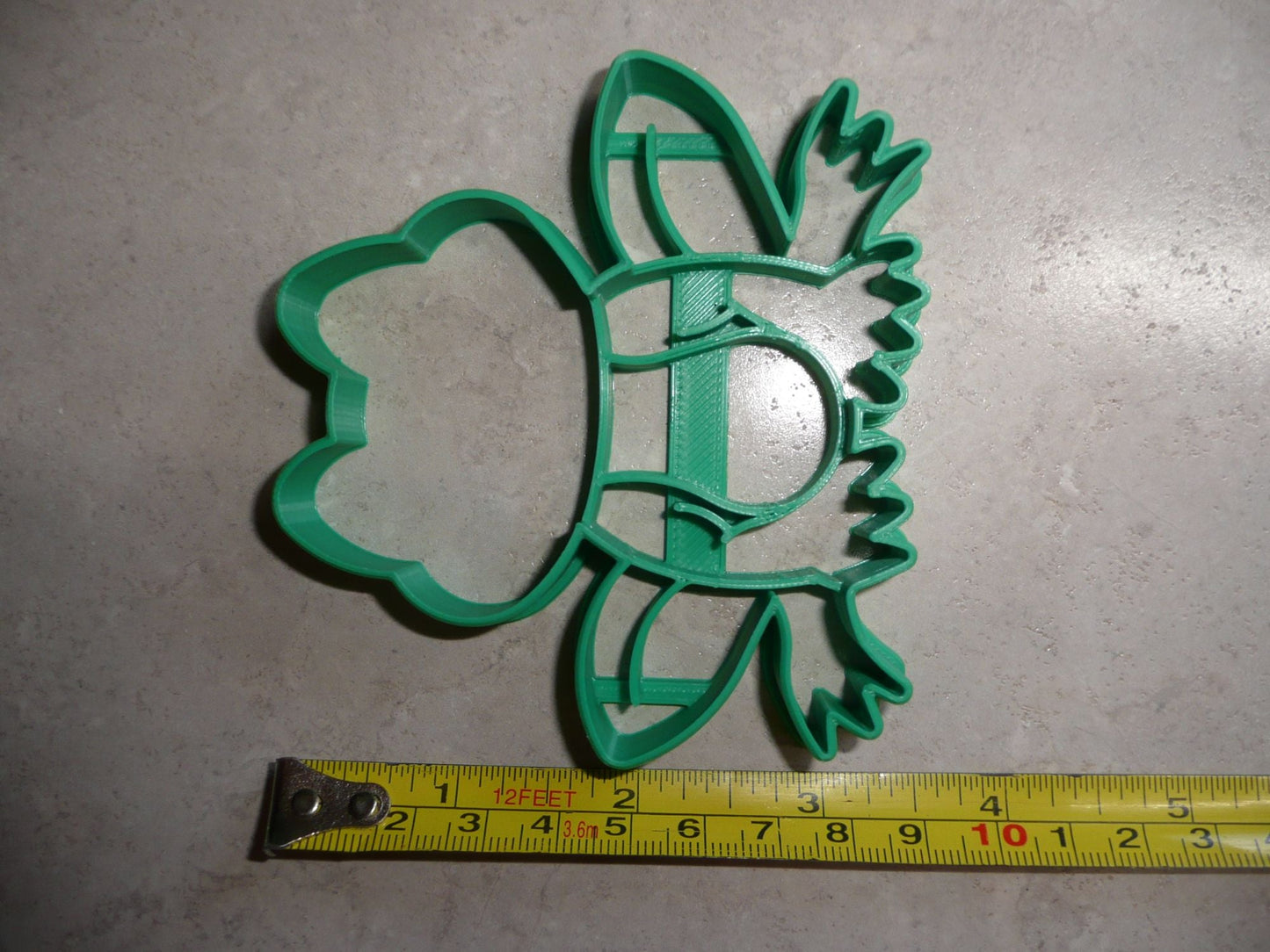 Frog With Detail Amphibian Cookie Cutter Made in USA PR4460