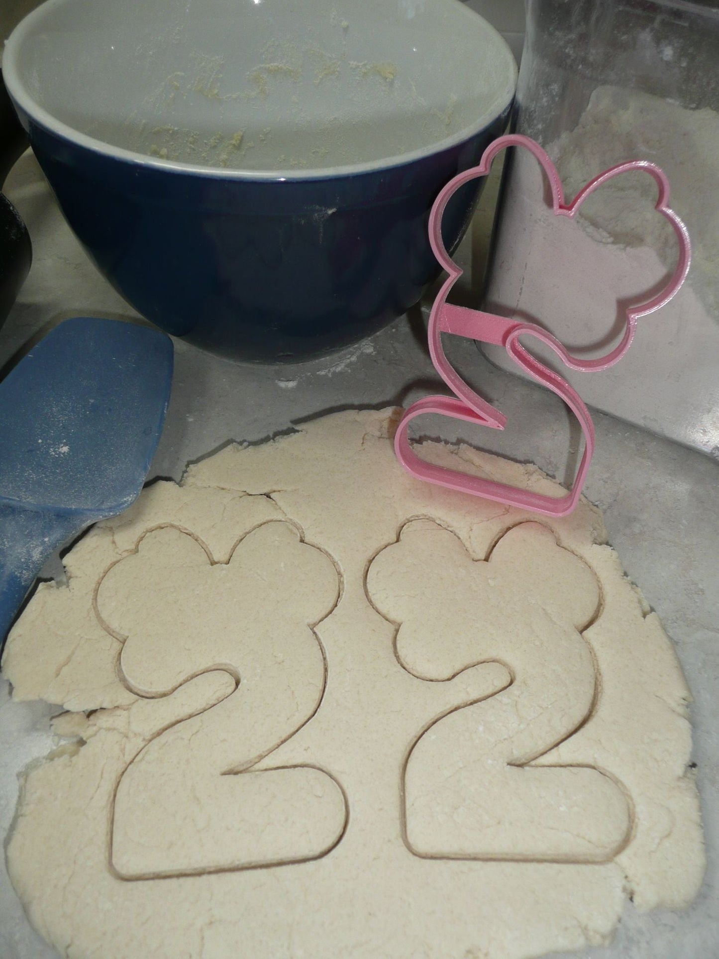 Minnie Mouse Themed Number Two 2 Outline Cookie Cutter Made In USA PR4572