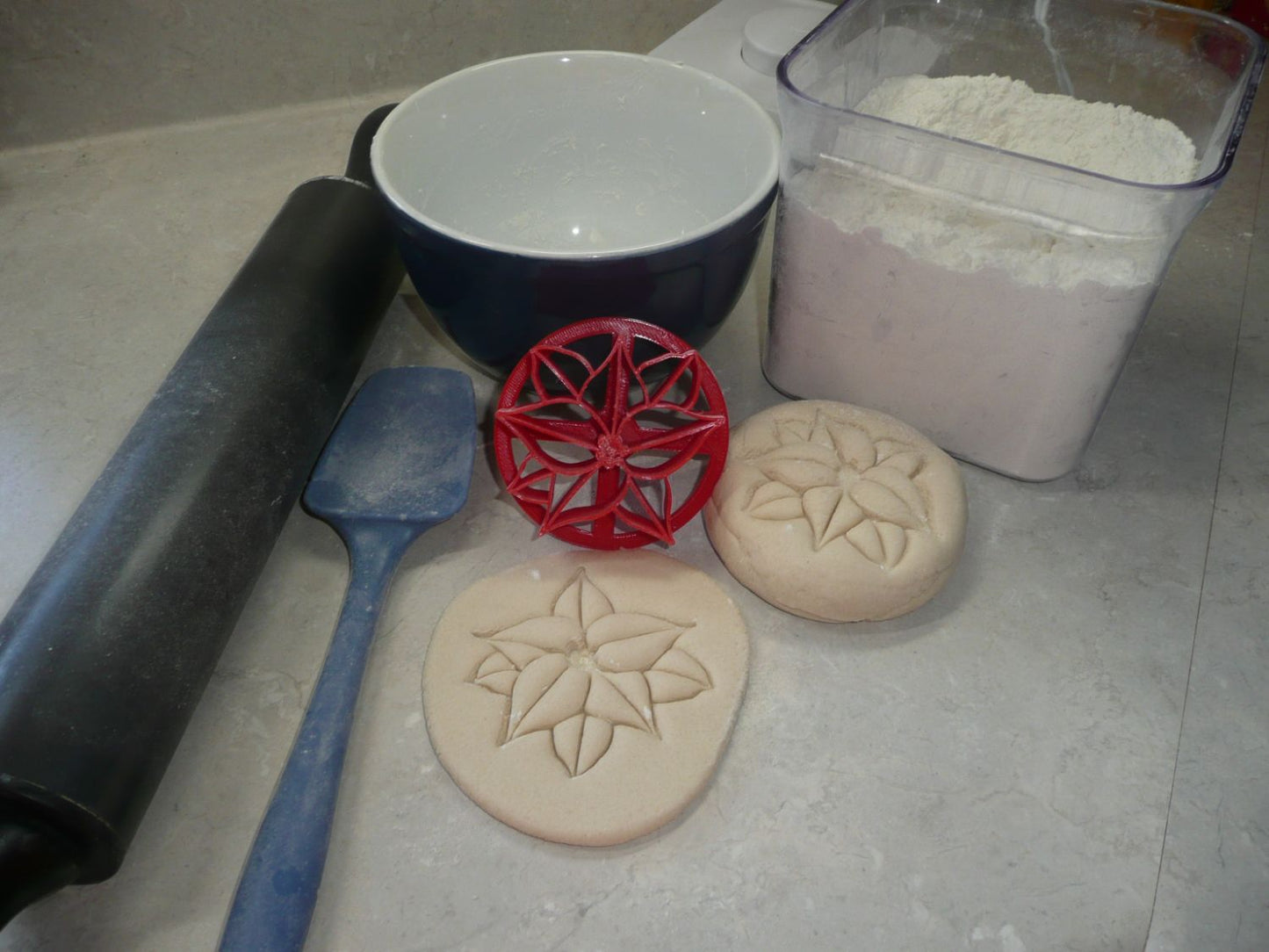 Poinsettia Design Pattern Concha Cutter Mexican Sweet Bread Stamp USA PR4597