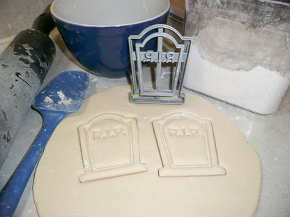 RIP Tomb Stone Headstone Grave Marker Halloween Cookie Cutter USA PR112