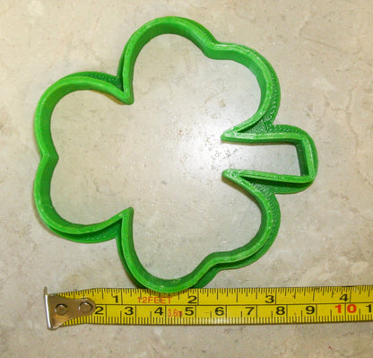 Kiss Me Im Irish Saint Patricks St Pattys Day Set Of 2 Cookie Cutters USA PR1162