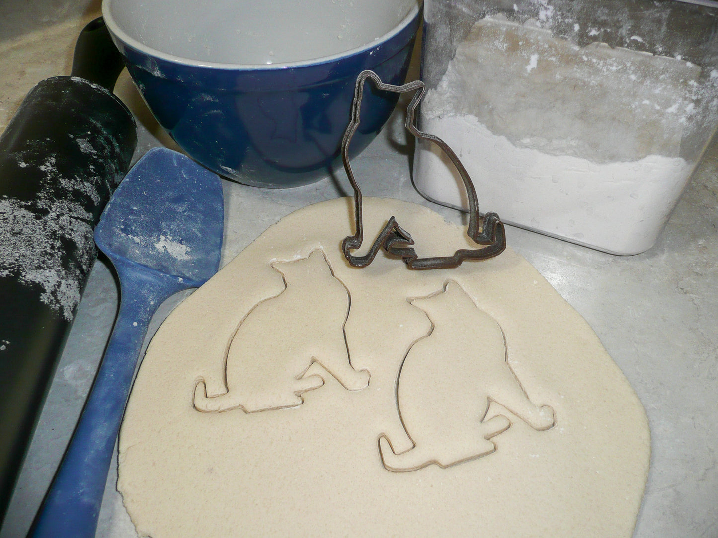 Cat Kitty Feline Sitting Pet Animal Special Occasion Cookie Cutter USA PR525