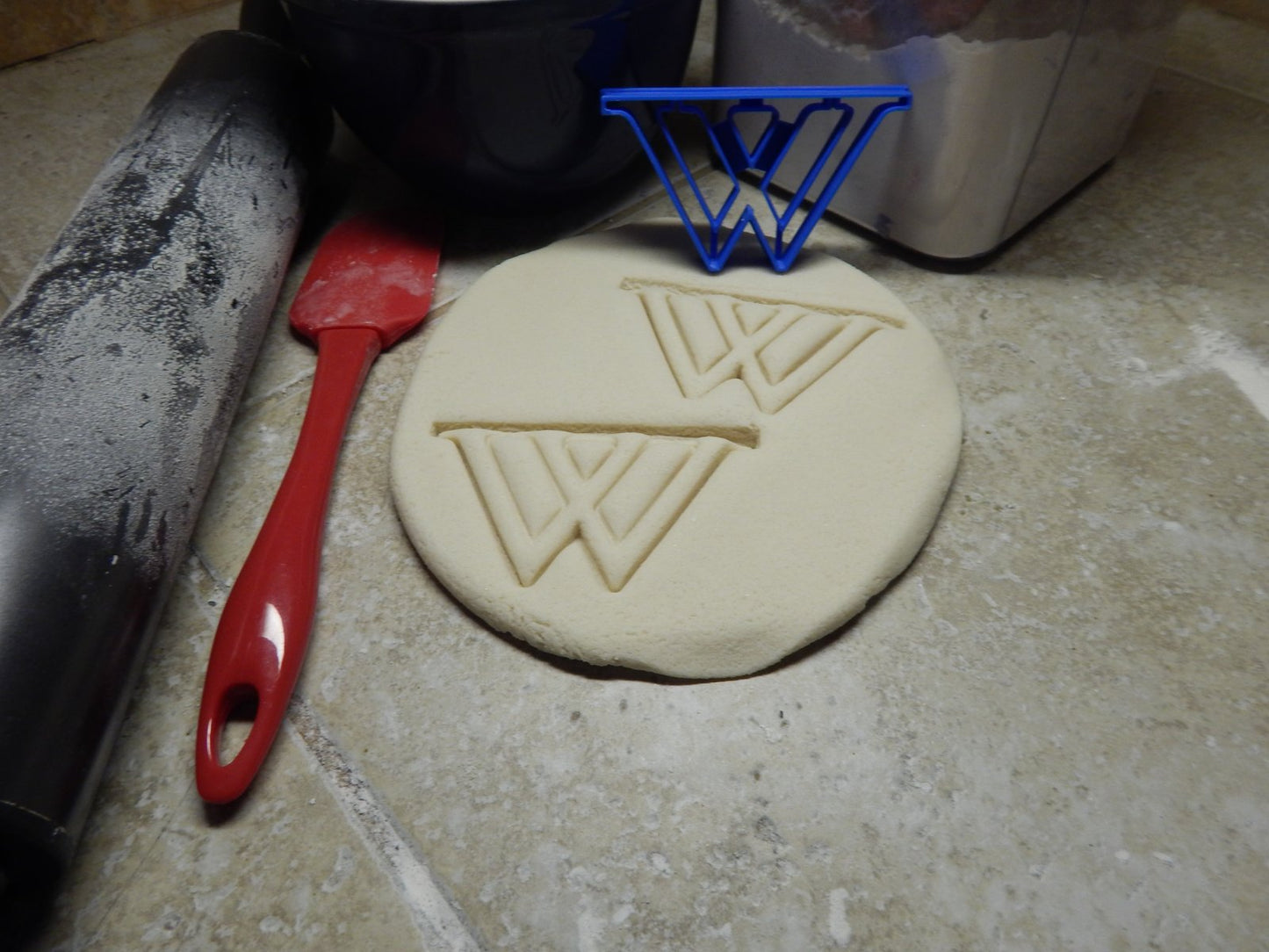 Wellesley College W Letter Symbol Cookie Cutter Made in USA PR2314