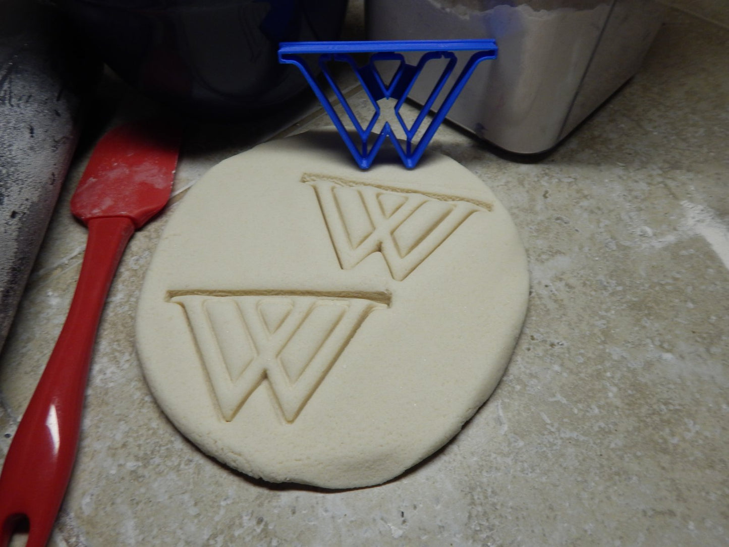 Wellesley College W Letter Symbol Cookie Cutter Made in USA PR2314