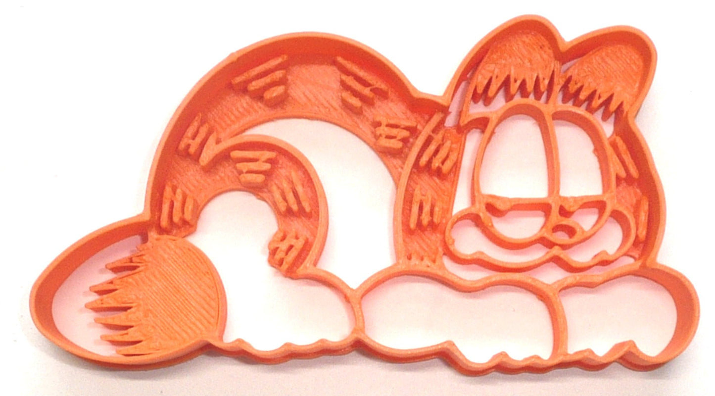 Garfield Laying Down Orange Cat Cartoon Comic Cookie Cutter USA PR4039