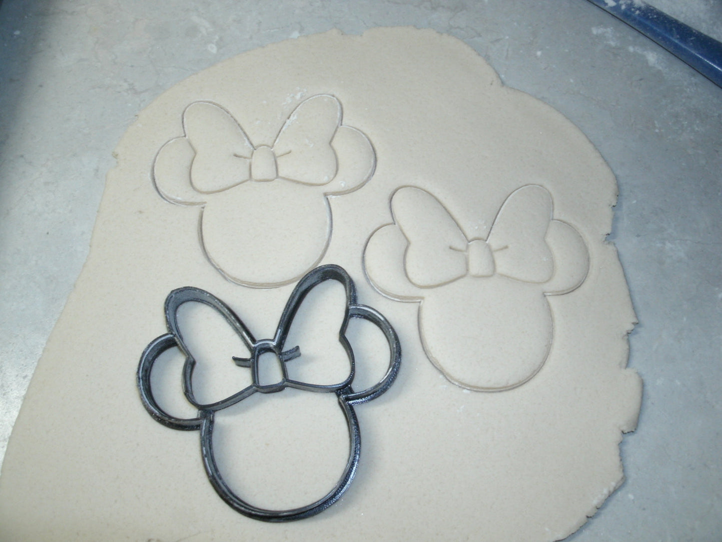 Mickey and Minnie Mouse Head Ear Outlines Set Of 2 Cookie Cutters USA PR1017