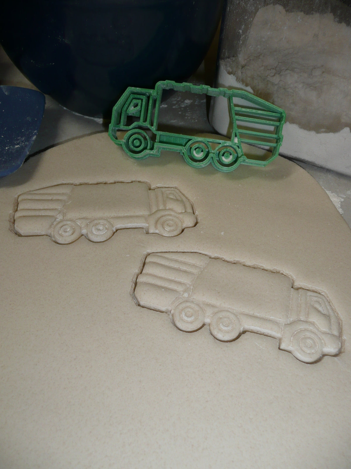 Garbage Truck Trash Collector Solid Waste Haul Landfill Cookie Cutter USA PR2606