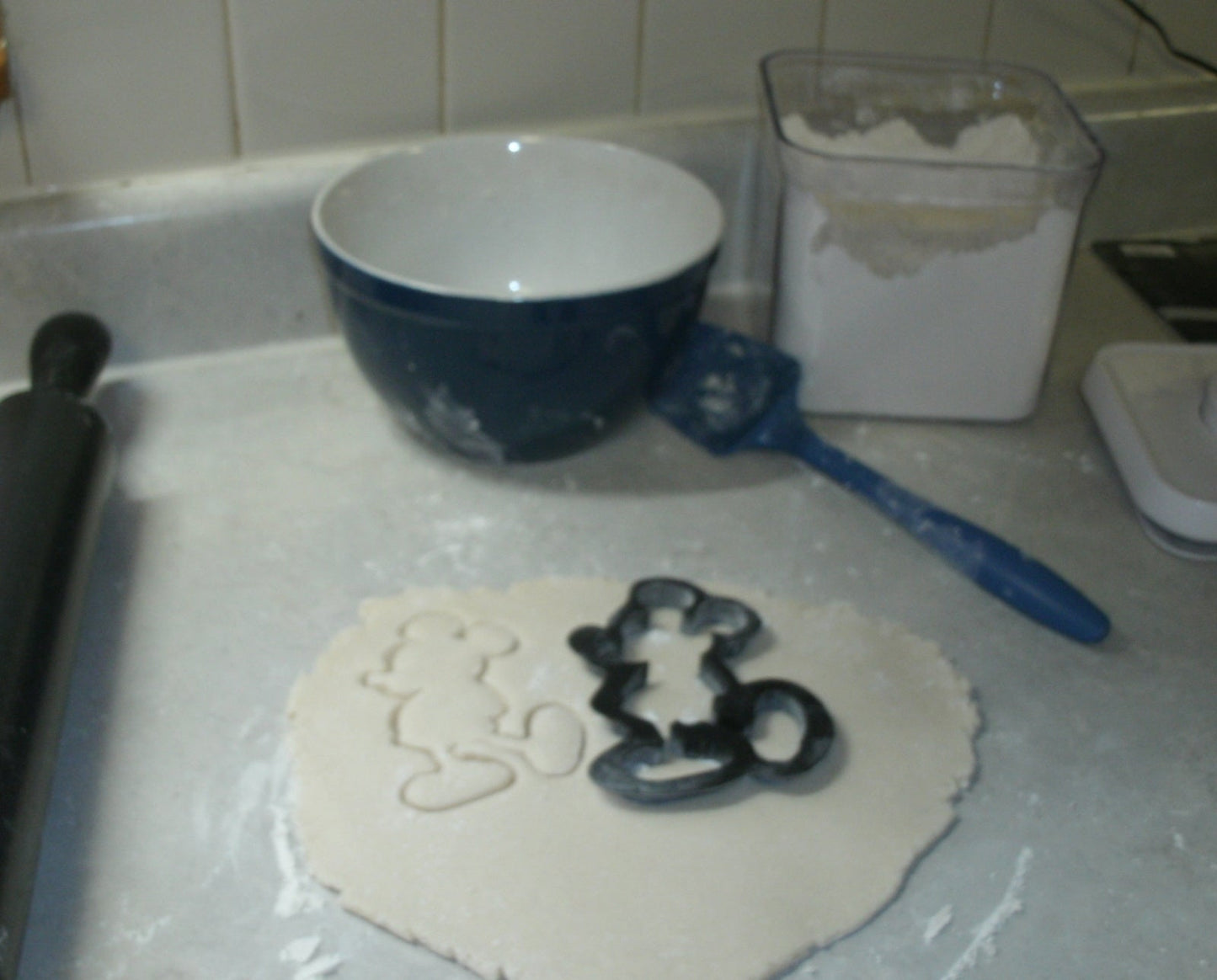 Mickey And Minnie Mouse With Pluto The Pup Set Of 3 Cookie Cutters USA PR1413