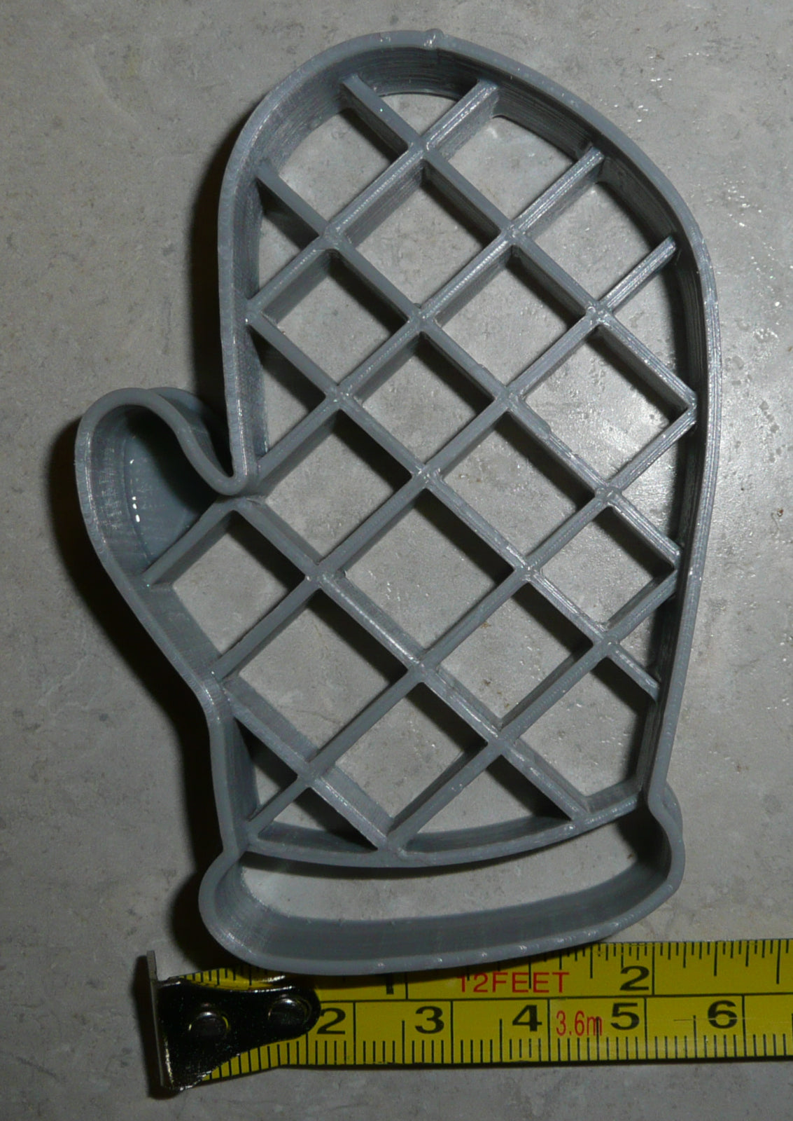 Oven Mitt Hand Arm Hot Pot Holder Kitchen Accessory Cookie Cutter USA PR2376