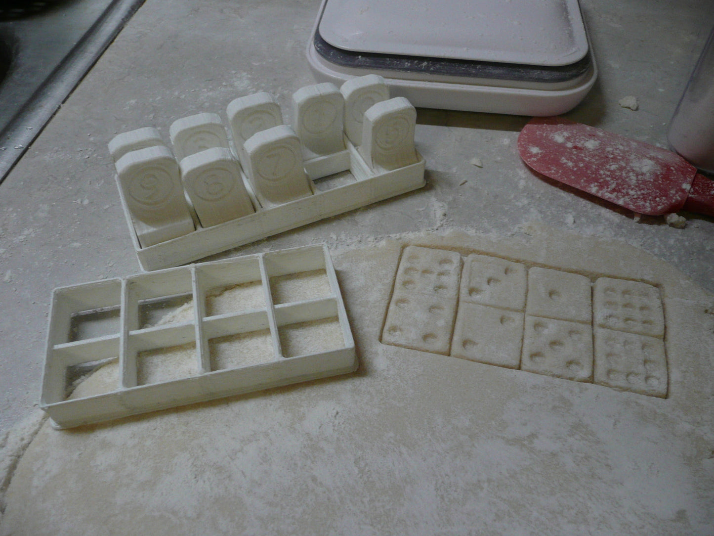 Dominoes Game Domino Set of 12 Cookie Stamps and Cutters Made in USA PR326