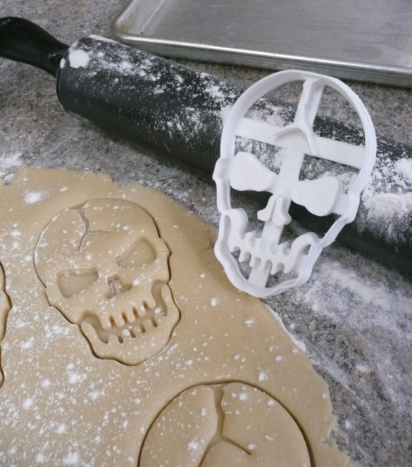 Cracked Skull Halloween Scary Holiday Cookie Cutter Baking Tool USA PR114