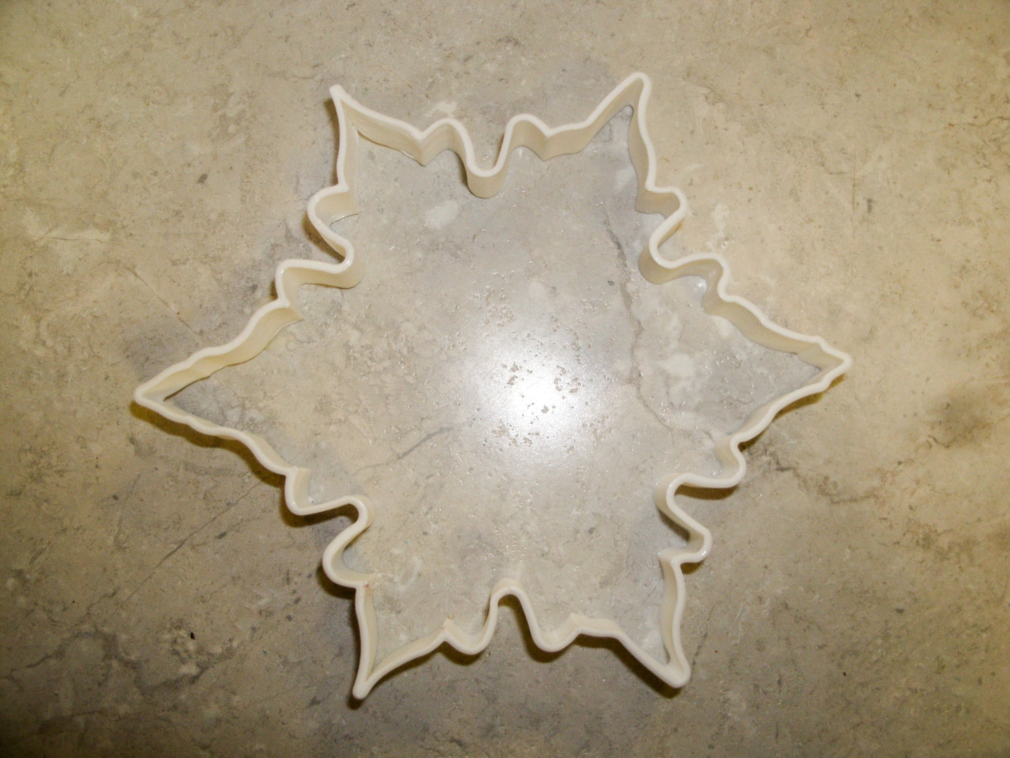 Snowflake Outline Winter Snow Christmas Cookie Cutter USA PR323