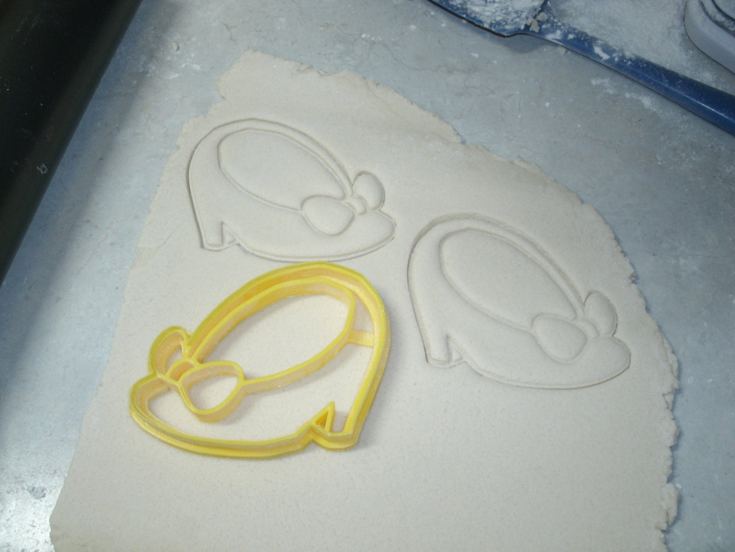 Minnie Mouse Shoe Heel Cartoon Disney Character Cookie Cutter Made In USA PR532